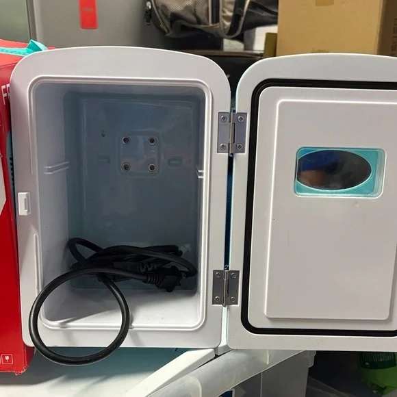 Frigidaire Blue Mini Fridge - Picture 3 of 4